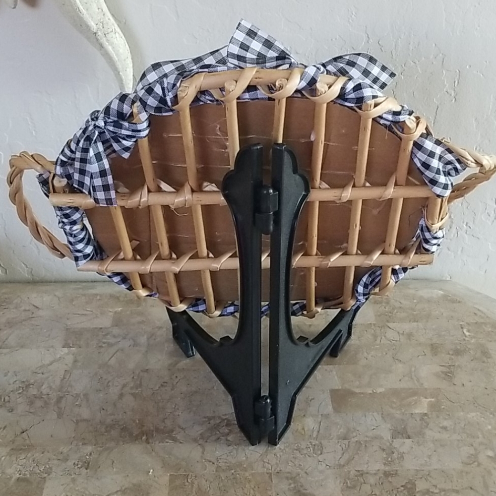 Vintage Farmhouse Rustic Decor - Picture 6 of 6